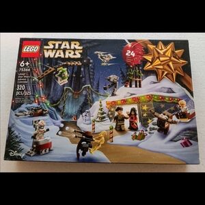 LEGO Star Wars Holiday Set with Festive Colors